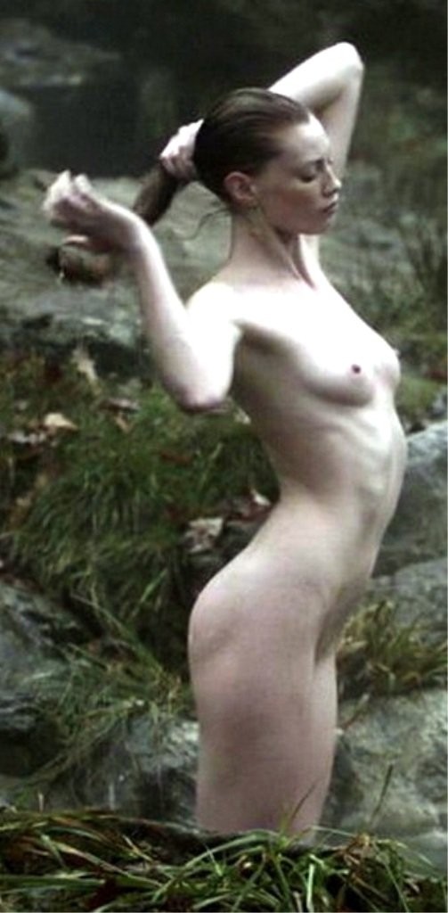 Alyssa Sutherland Nude Naked Pics And Videos Imperiodefamosas