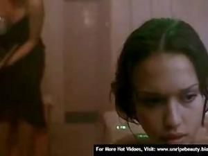Video Jessica Alba Nude In Movie Paranoid