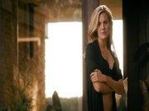 Video Maggie Grace - Faster