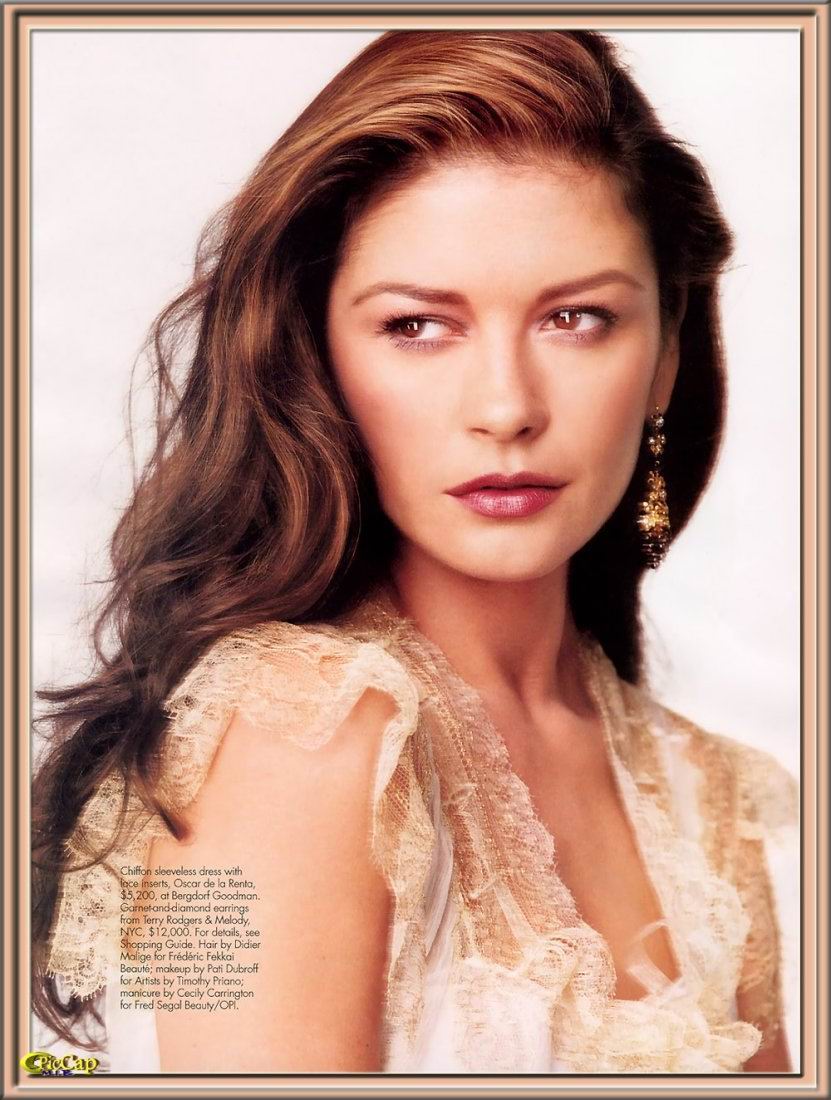 Catherine zeta-jones pelada