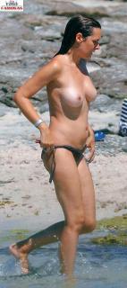 Eva Santolaria en Topless [669x1500] [196.88 kb]