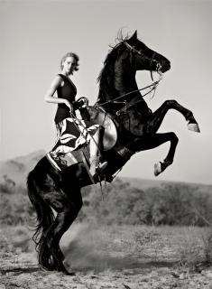 Jennifer Lawrence en Vogue [1178x1600] [332.4 kb]