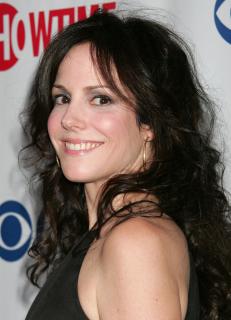 Mary-Louise Parker [2170x3000] [640.99 kb]
