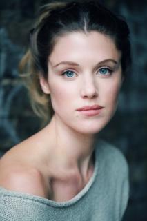 Lucy Griffiths [433x650] [44.14 kb]